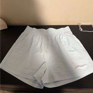 Vuori villa textured powder blue shorts NWOT